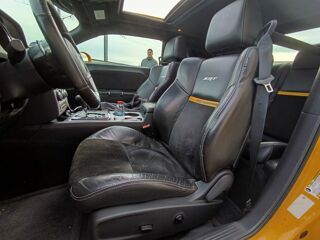 Challenger SRT 8 V8 477ch YELLOW JACKET EDITION/ HARMAN KARDON/ ToiT OU 2012 occasion 69420 Ampuis