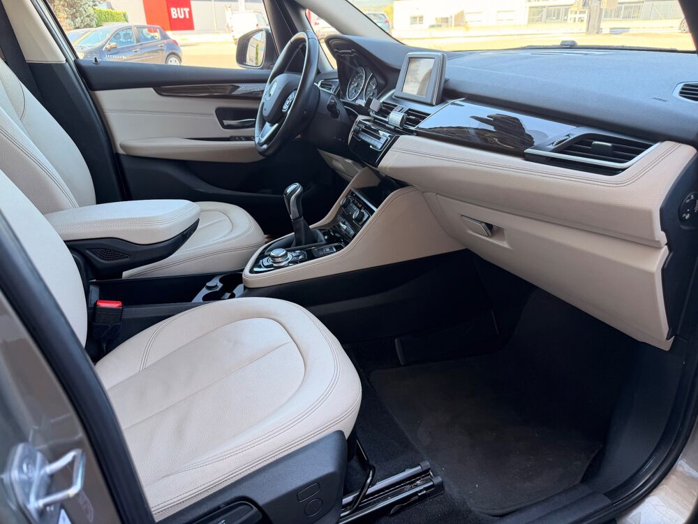 Serie 2 Active-Tourer 218i 136ch Luxury - ENTRETIEN COMPLET BMW 2015 occasion 26000 Valence