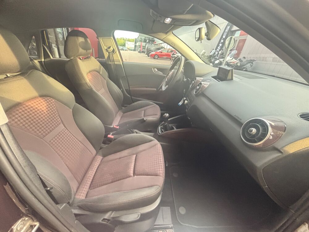 A1 SPORTBACK 1.2 TFSI 90 AMBIENTE - 5 PORTES - SIEGES CHAUFFANT 2013 occasion 76150 Saint-Jean-du-Cardonnay