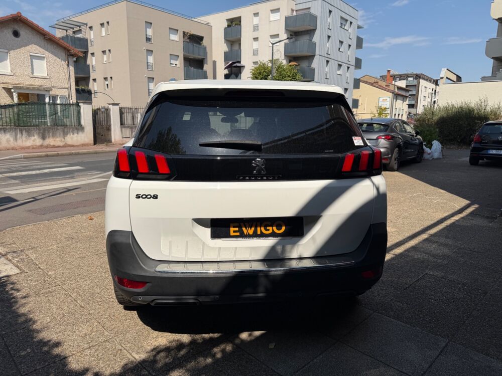 5008 GENERATION-II 1.2 PURETECH 130CV - ALLURE - 7 PLACES 2019 occasion 69150 D&eacute;cines-Charpieu