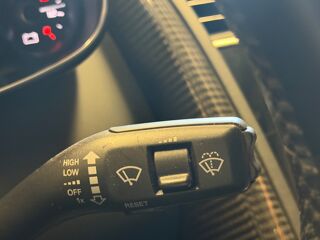 R8 COUPE 5.2 FSI 550 Ch V10 PLUS QUATTRO S-TRONIC BVA 2013 occasion 24750 Tr&eacute;lissac