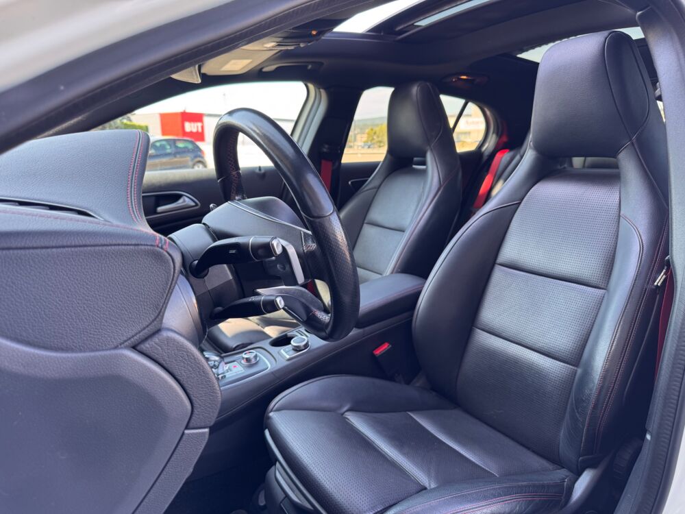 Classe GLA 2.0 45 380 AMG 4MATIC / PACK AERO / SUIVI MERCEDES / 2016 occasion 26000 Valence