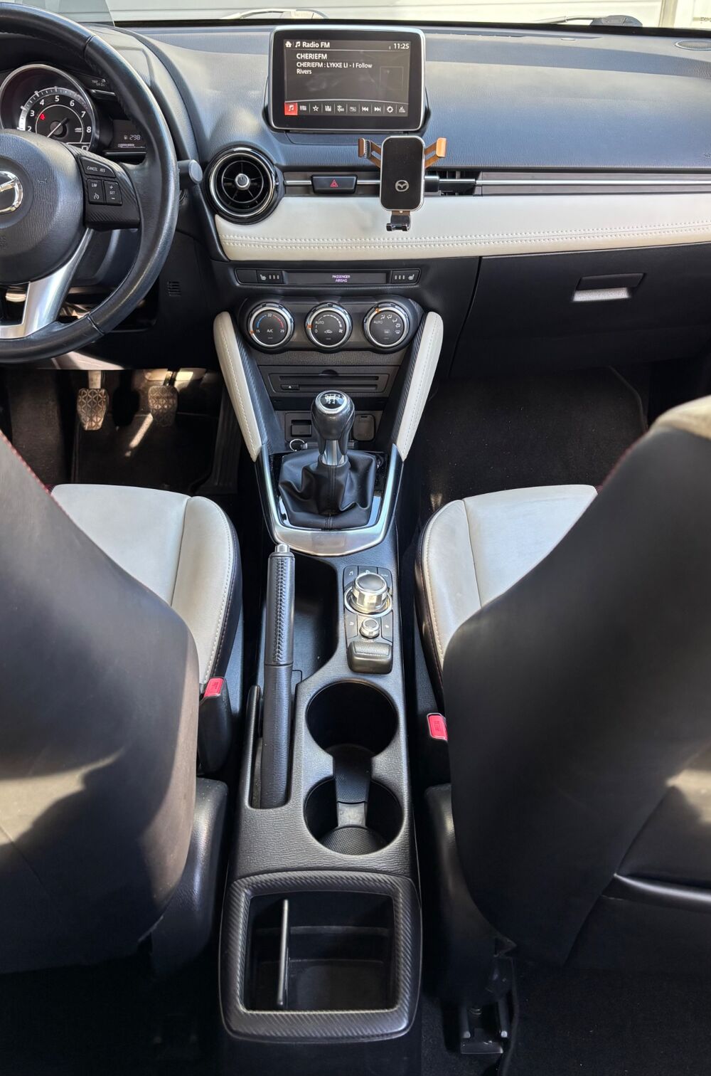 Mazda2 1.5 SKYACTIV 90 Ch SELECTION - Si&egrave;ges chauffants - Affichage 2017 occasion 44220 Cou&euml;ron