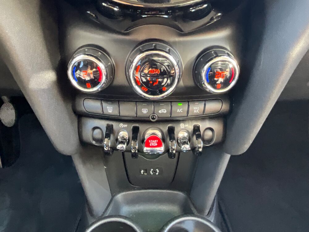 Cooper 1.5 136cv COOPER RED HOT CHILI 2016 occasion 17000 La Rochelle