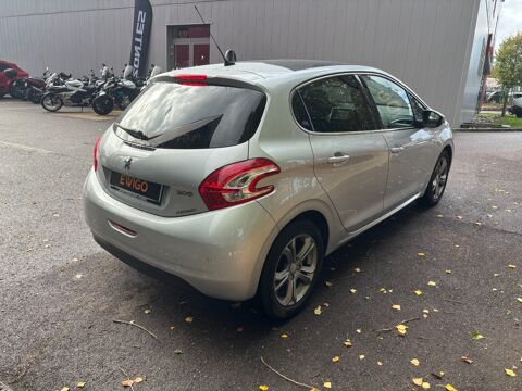 208 GENERATION-I 1.2 VTI 80 ALLURE-TOIT PANORAMIQUE-BLUETOOTH-GP 2014 occasion 76150 Saint-Jean-du-Cardonnay