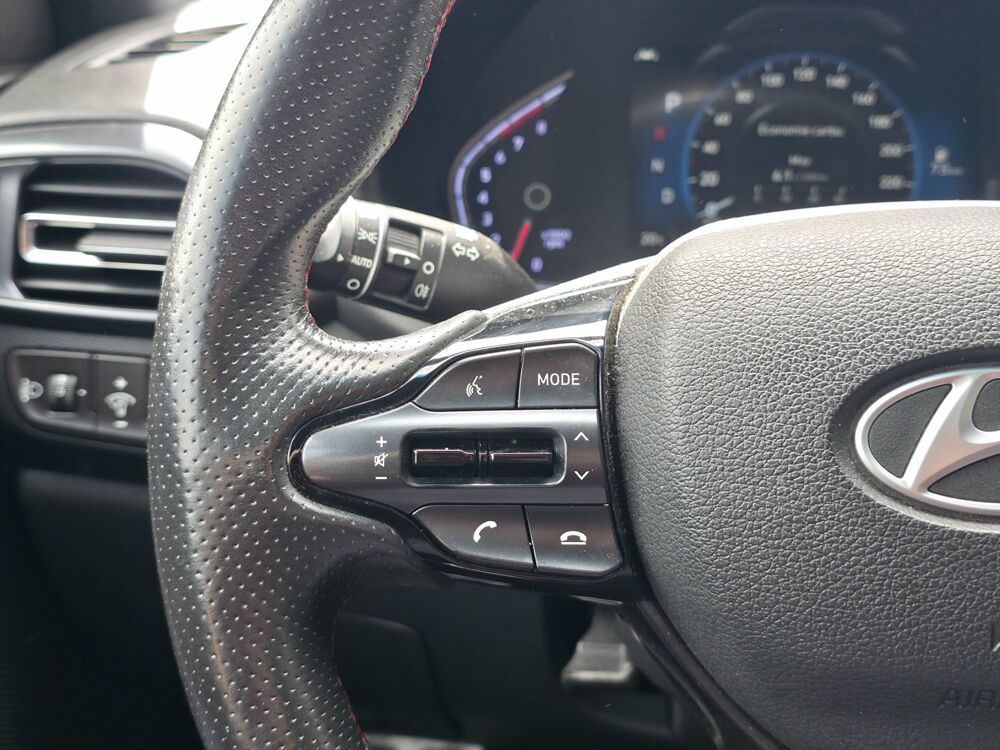 i30 1.0 T-GDI 120 N-LINE DCT BVA7 / CAMERA DE RECUL / CARPLAY / 2022 occasion 17100 Saintes