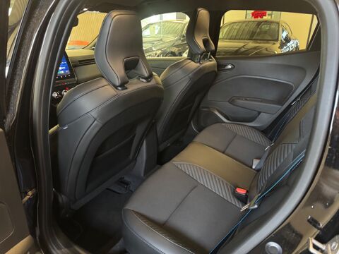 Clio 1.6 E-TECH 145H 90 FULL-HYBRID *ESPRIT ALPINE* PACK BOSE - E 2024 occasion 79000 Niort