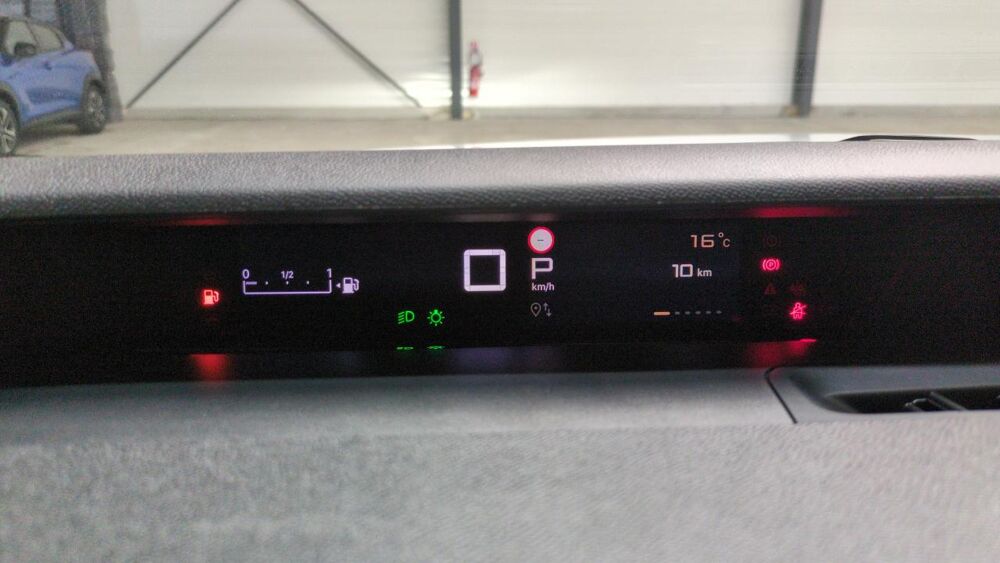 C3 Aircross HYBRIDE 145ch BVA E-DCS6 PLUS / APPLE CARPLAY SANS FIL / CAM 2026 occasion 38420 Le Versoud