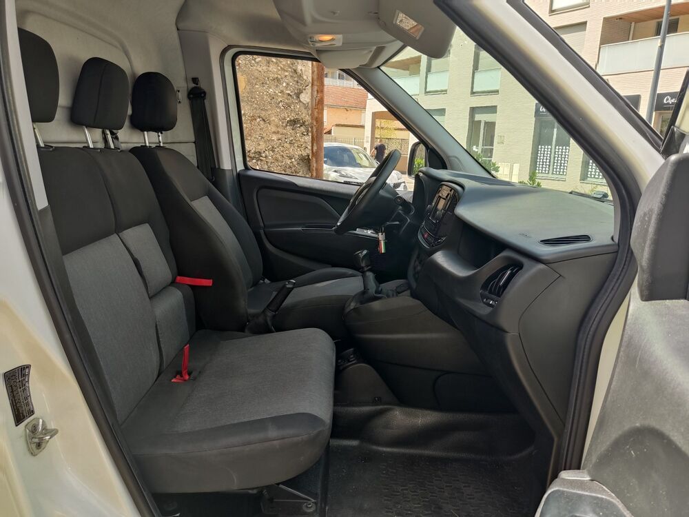 Doblo FOURGON CARGO 1.4 95 PACK 2019 occasion 69150 D&eacute;cines-Charpieu
