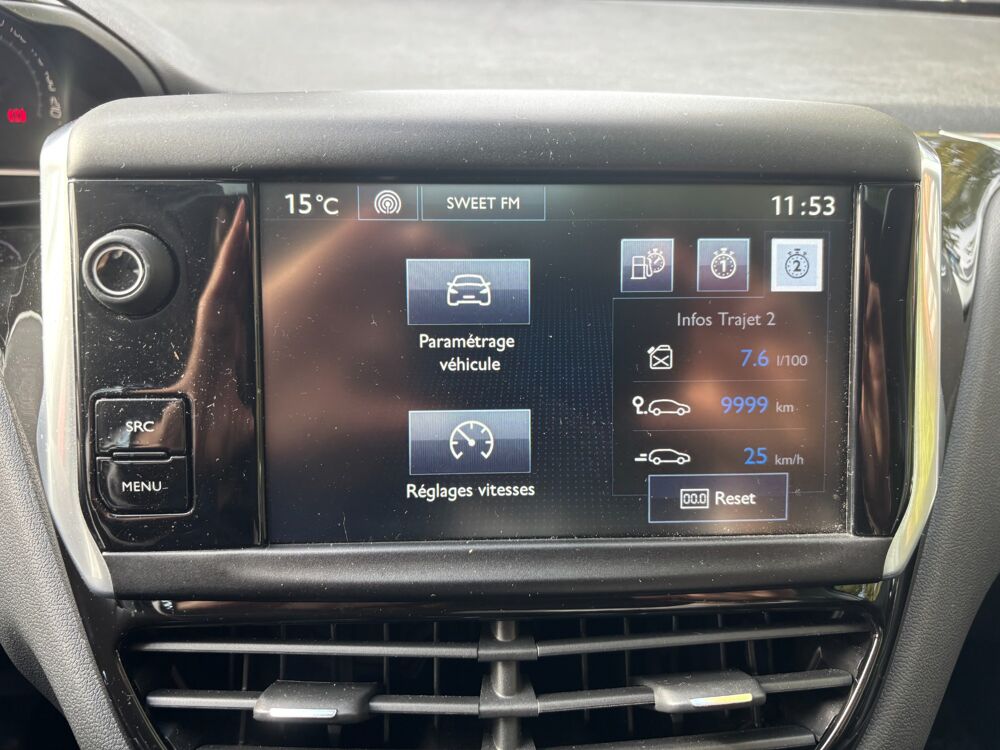 208 GENERATION-I 1.2 VTI 80 ALLURE-TOIT PANORAMIQUE-BLUETOOTH-GP 2014 occasion 76150 Saint-Jean-du-Cardonnay