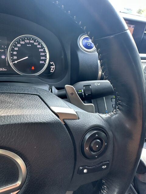 IS 300H 2.5 223 CH / PACK + / SUIVI LEXUS - CAMERA - GPS - REGU 2014 occasion 44220 Cou&euml;ron