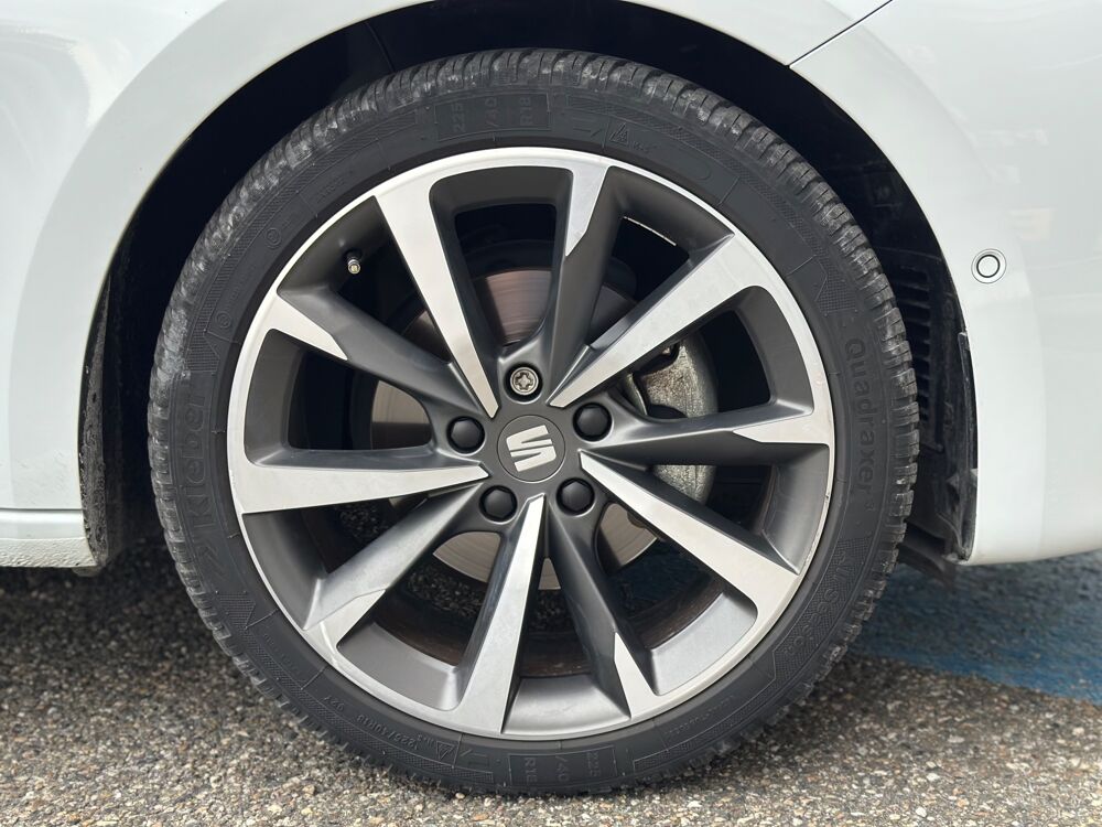 Leon 2.0 TDI 150CH FR DSG / SIEGES ELECTRIQUES A MEMOIRE 2022 occasion 47000 Agen