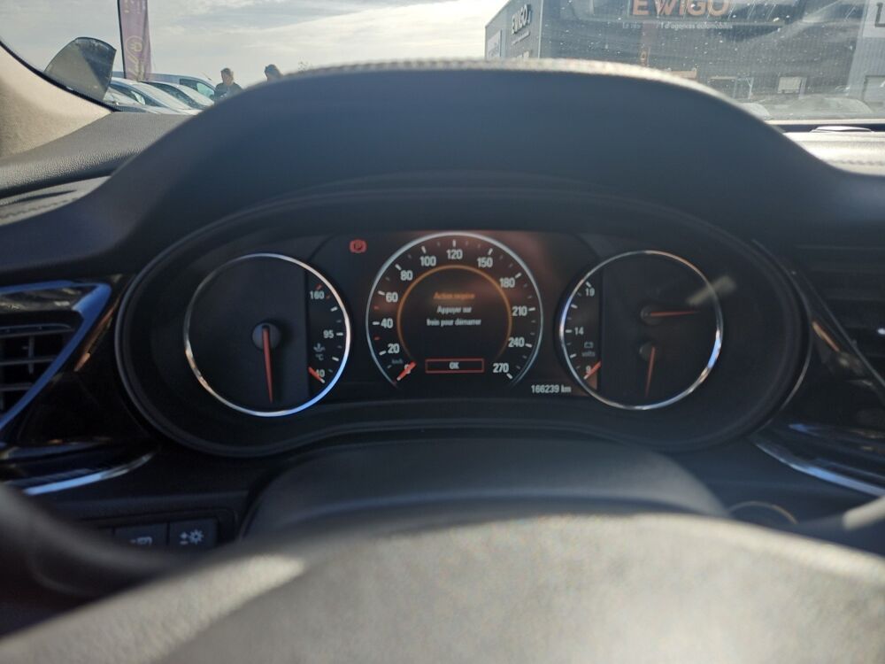 Insignia GENERATION-II SPORTS-TOURER 1.6 CDTI 135 BUSINESS PREMIUM BV 2018 occasion 38590 Saint-&Eacute;tienne-de-Saint-Geoirs