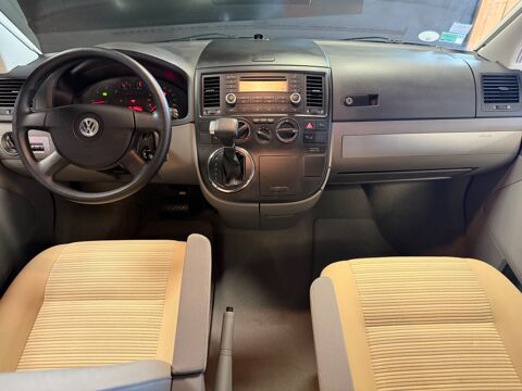 MULTIVAN 2.5L TDI L5 130CH // KITCHENETTE // 4 CHOUCHAGES // CAPUCINE 2008 occasion 44300 Nantes
