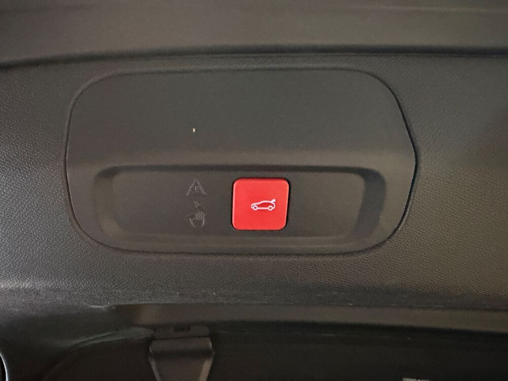 408 1.6 180CH GT HYBRIDE RECHARGEABLE-ENTRETIEN PEUGEOT COMPLET 2023 occasion 69400 Arnas