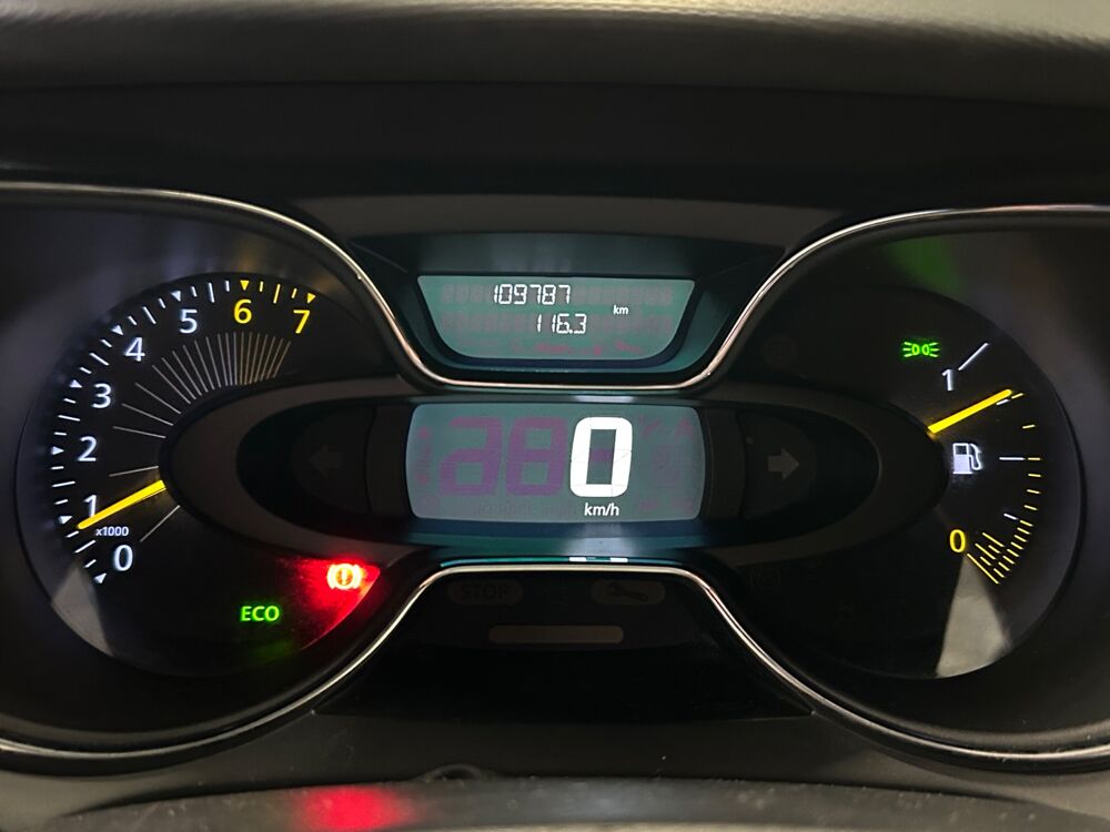 Captur 0.9 TCE 90 CH INTENS - 1ERE MAIN- ENTRETIEN COMPLET 2015 occasion 69400 Arnas