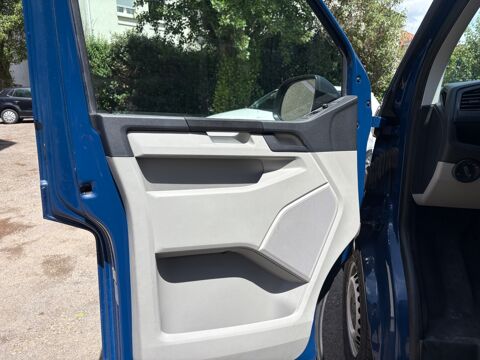 Transporter Combi COMBI 2.0 TDI 100 2T8 L1H1 TREND LINE - 9 PLACES 2016 occasion 69150 D&eacute;cines-Charpieu