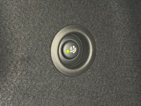 X2 1.8 D 150 M SPORT SDRIVE BVA + HARMAN KARDON + ATTELAGE &Eacute;LEC 2024 occasion 54000 Nancy