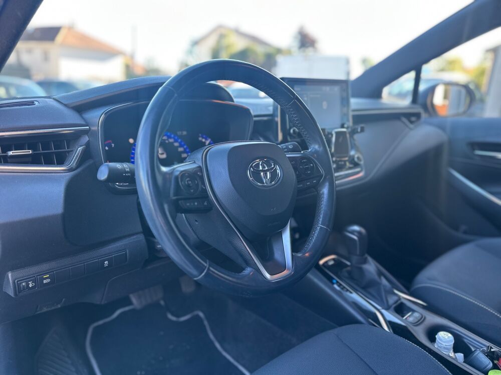 Corolla TOURING-SPORTS 1.8 122H 100 CH HYBRID Dynamic 2020 occasion 25000 Besan&ccedil;on