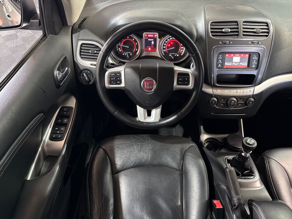 Freemont 2.0 MJT 136 CH / COURROIE OK / RADARS ARR / REGULATEUR / 7 P 2012 occasion 29000 Quimper