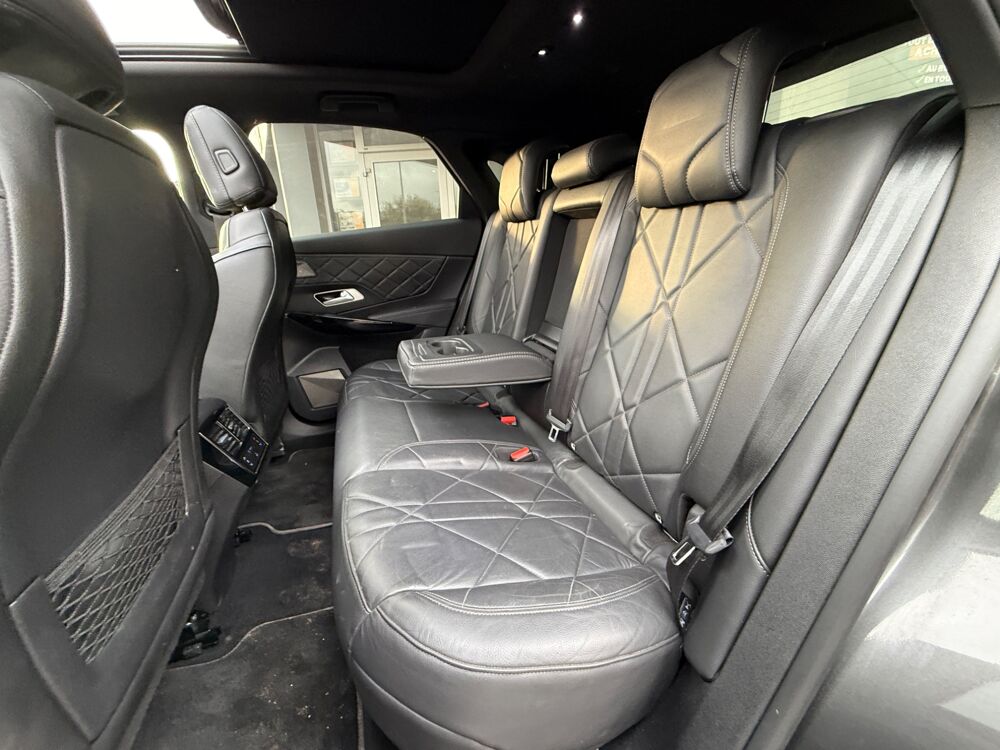 DS3 1.6 300 CH PHEV HYBRID 13.2KWH RIVOLi 4X4 BVA 2022 occasion 25000 Besan&ccedil;on