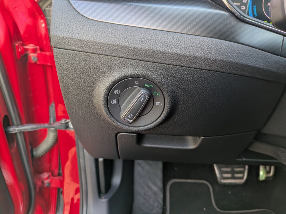 Superb Combi IV SPORTLINE 1.4 TSI 218CH DSG HYBRID Virtual Cockpit 2020 occasion 69420 Ampuis