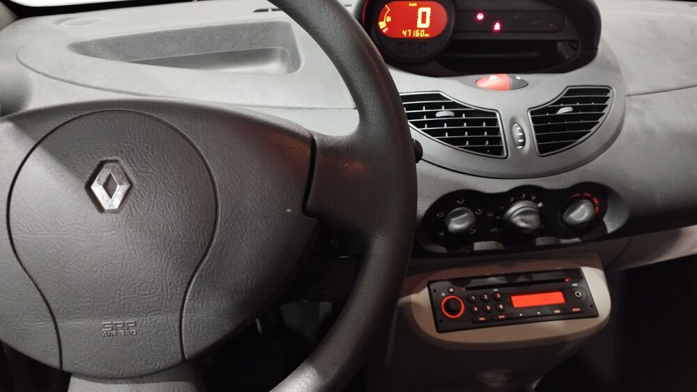 Twingo 1.2 75CH AUTHENTIQUE / ENTRETIEN FULL RENAULT / DISTRIBUTION 2010 occasion 17430 Tonnay-Charente