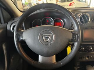 Sandero 1.5 DCI 90 Ch -STEPWAY - DISTRIBUTION OK 2015 occasion 79000 Niort