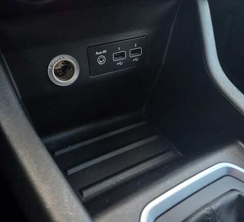 Clio 1.6 E-TECH 140 CH 90 HYBRID FULL-HYBRID LIMITED BVA + CAMERA 2022 occasion 97410 Saint-Pierre
