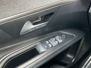 3008 1.2 PURETECH 130ch CROSSWAY EAT8 - SUIVI COMPLET PEUGEOT 2019 occasion 57600 Forbach