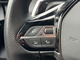 208 II GT LINE 1.2 PURETECH 100 cv EAT8 BVA - COCKPIT 3D - APPL 2023 occasion 68170 Rixheim