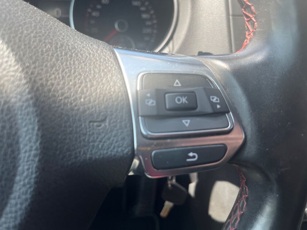 Golf 2.0L TSI 210ch GTI ADIDAS - SIEGES CHAUFFANTS + RADARS AR 2011 occasion 38420 Le Versoud