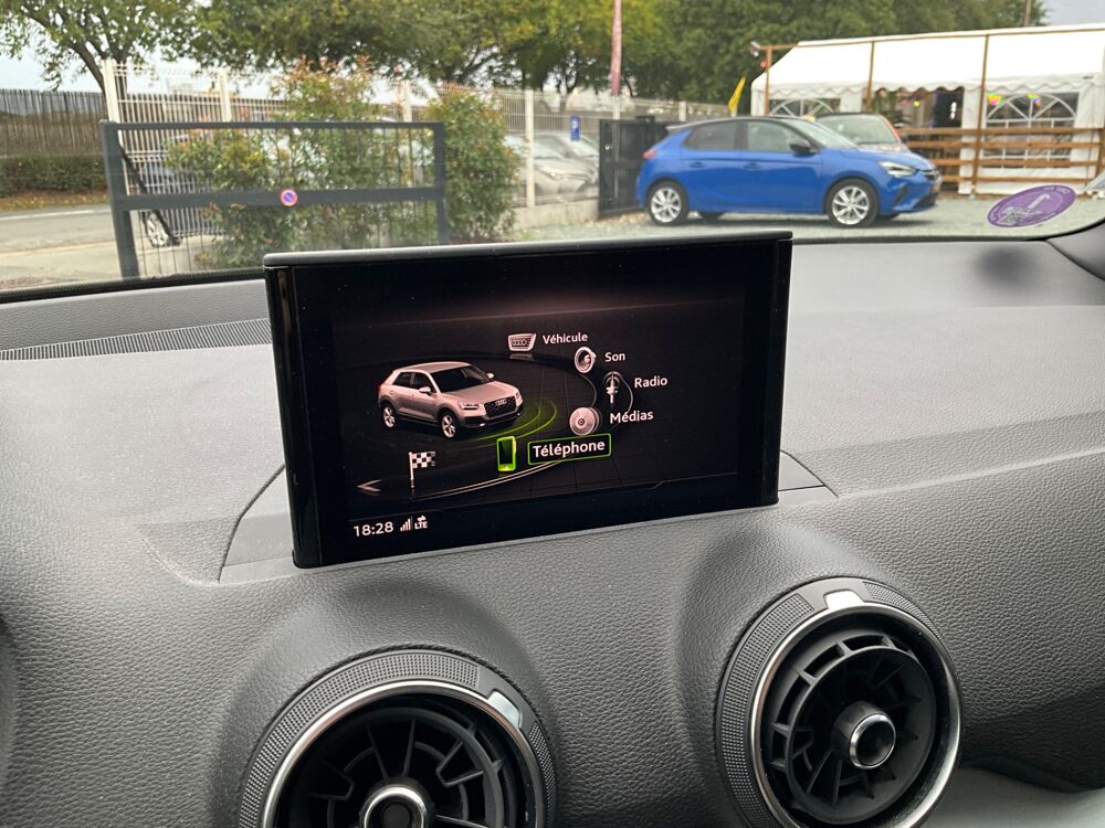 Q2 1.5 35 TFSI 150Ch S-LINE S-TRONIC BVA / CARPLAY / ENTRETIEN 2019 occasion 17000 La Rochelle