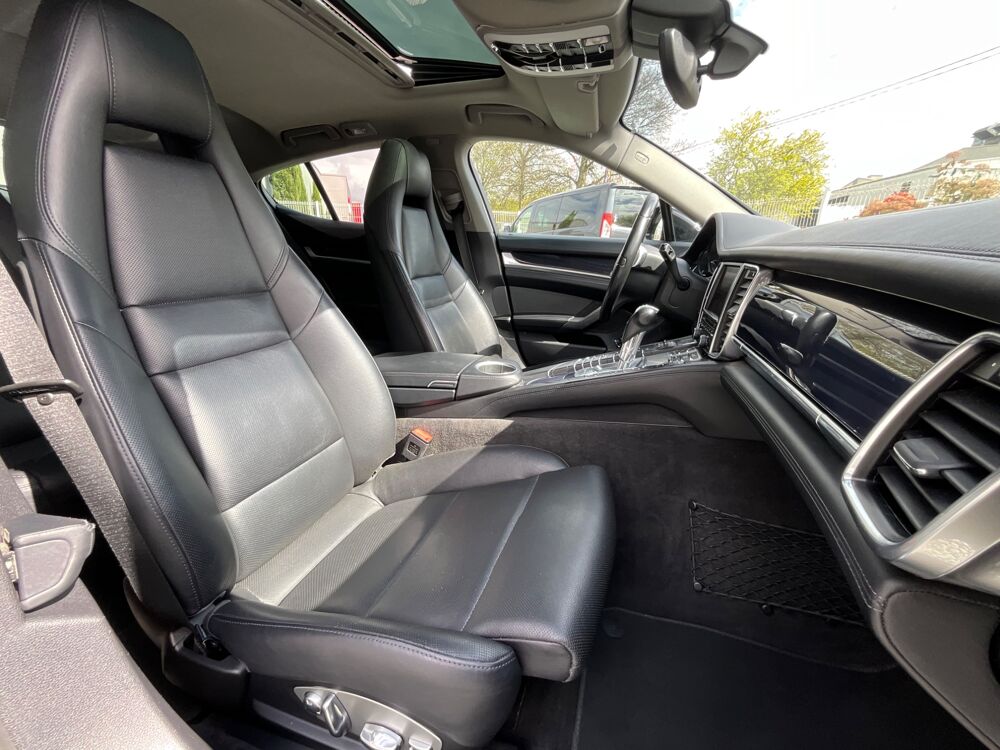 Panamera PORSCHE PANAMERA S V6 3.0 416cv Hybrid Tiptronic S 2014 occasion 17000 La Rochelle