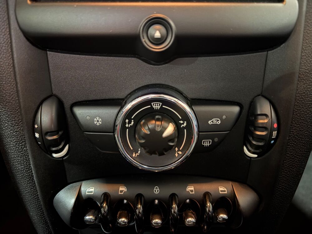 Countryman 1.6 120 CH / RADARS ARR 2011 occasion 29000 Quimper