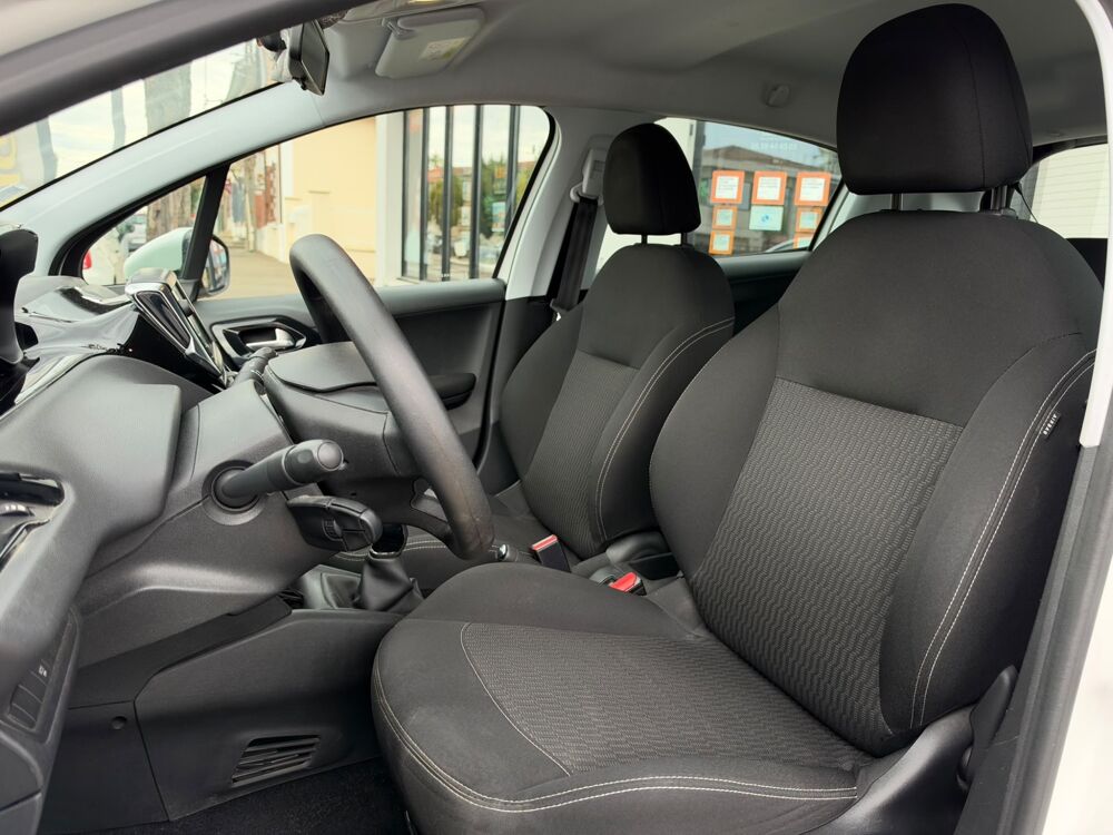 208 1.5 BLUEHDI 100 CH ACTIVE / CARPLAY / CLIMATISATION BI-ZONE 2019 occasion 40000 Mont-de-Marsan