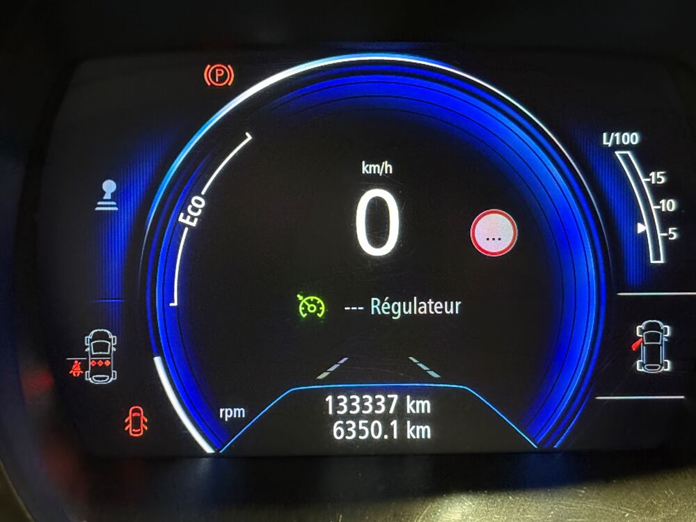 Kadjar 1.2 TCE 130CH INTENS- MOTEUR REMPLACE- ENTRETIEN COMPLET-ATT 2015 occasion 69400 Arnas