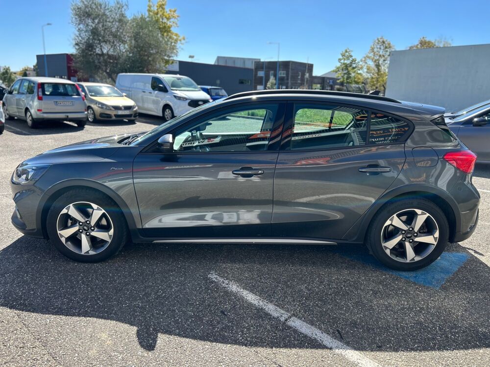 Focus 1.0 ECOBOOST 125CH ACTIVE / ATTELAGE / ENTRETIEN CONSTRUCTEU 2019 occasion 47000 Agen