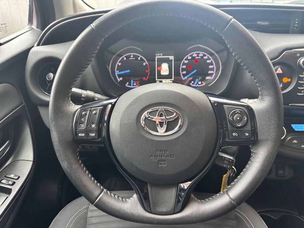 Yaris 1.0 VVTI 69 CH TECHNO LINE - CLIMATISATION - CAMERA DE RECUL 2017 occasion 76150 Saint-Jean-du-Cardonnay