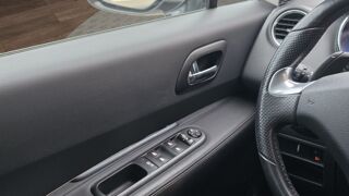 3008 2.0 HYBRID4 E-HDI 200H 165 ch FULL-HYBRID 4X4 ETG BVA S&S- G 2014 occasion 68000 Colmar
