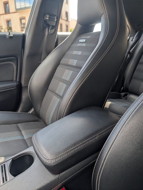 Classe CLA 1.6 180 136ch SENSATION 7G-DCT BVA - ENTRETIEN FULL MERCEDES 2018 occasion 57600 Forbach