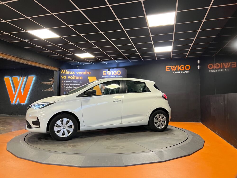 Zo&eacute; R135 E-TECH ZE 52KWH ACHAT-INTEGRAL EQUILIBRE BVA // APPLE C 2022 occasion 44300 Nantes