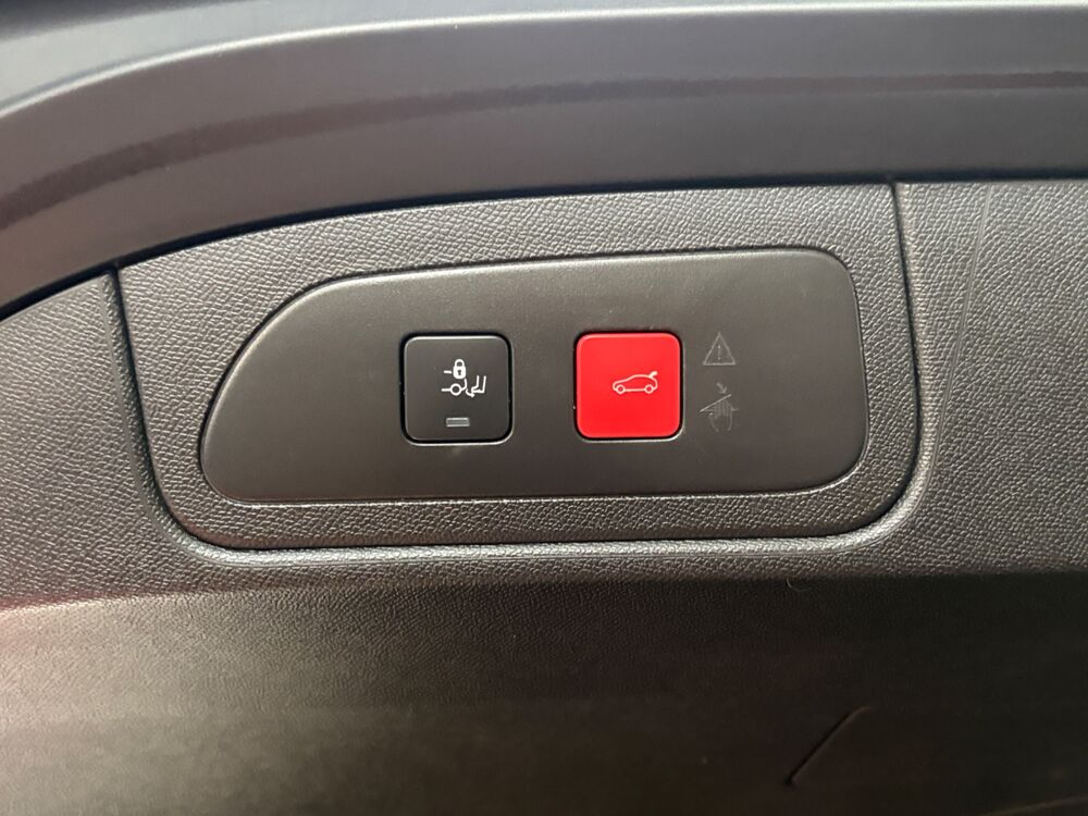 DS3 1.6 300 CH PHEV HYBRID RIVOLI 4X4 / CAMERA / CARPLAY / ATTEL 2020 occasion 29000 Quimper