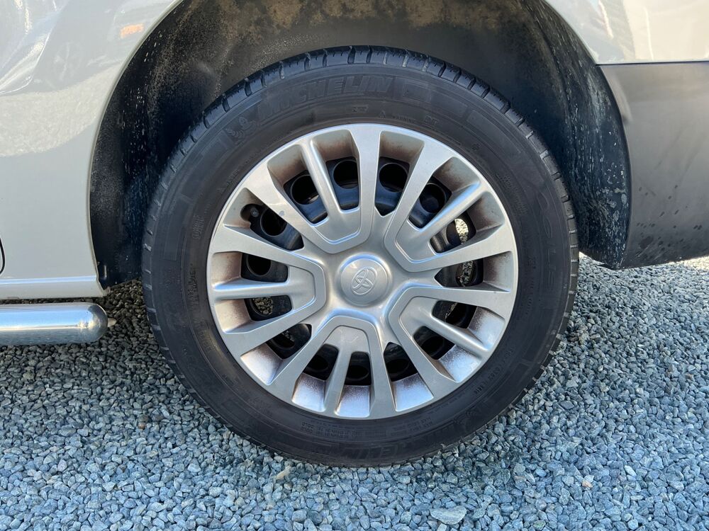 Proace 2.0 D4D 177 CH L2 DYNAMIC BVA CABINE APPROFONDIE / ATTELAGE 2019 occasion 17000 La Rochelle