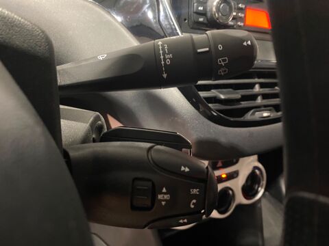 208 PEUGEOT - PHASE I 1.2 70CV LIKE / DISTRIBUTION NEUVE / I 2016 occasion 17430 Tonnay-Charente