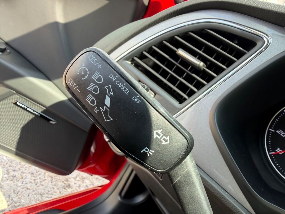 Leon FR 1.4 TSI 150CH DSG7 - 2&Egrave;ME MAIN - ORIGINE FR - CARPLAY - C 2016 occasion 27000 &Eacute;vreux