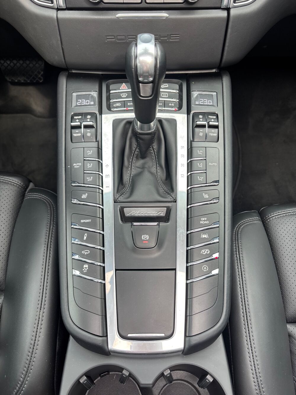 Macan 3.0 360 GTS/Entretien Porsche/Toit ouvrant/PackSportChrono/C 2017 occasion 44220 Cou&euml;ron