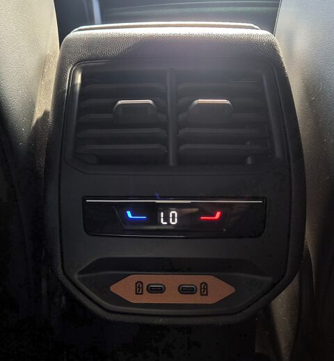 Leon 1.4 E-HYBRID 204H 150 CH HYBRID PHEV 12.8KWH V DSG BVA + CAM 2023 occasion 97410 Saint-Pierre