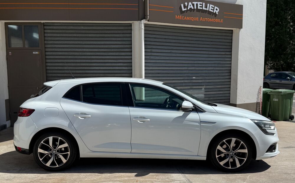 M&eacute;gane IV 1.6 DCI 130 ENERGY INTENS + CAMERA + KEYLESS + ATTELAGE 2016 occasion 54000 Nancy