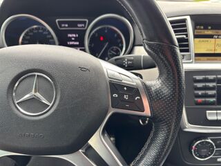 Classe M ML 250 2.2 BLUETEC 205 Ch - Fascination 2012 occasion 44220 Cou&euml;ron